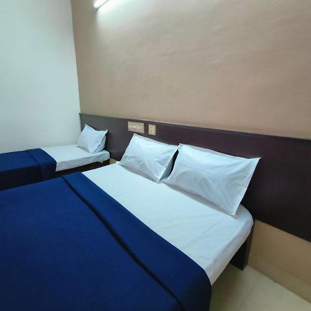 Royal Residency Hotel Kumbakonam Buitenkant foto