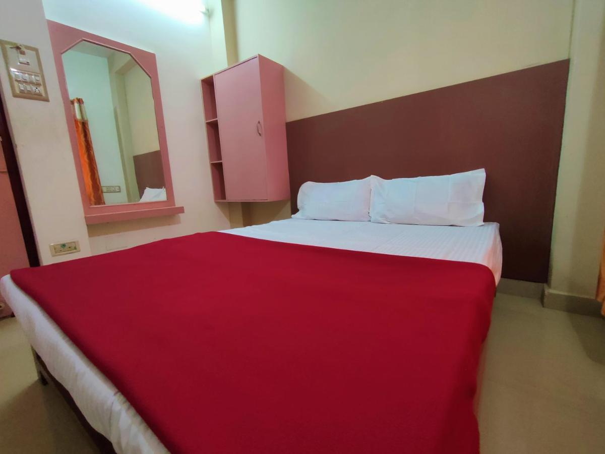 Royal Residency Hotel Kumbakonam Buitenkant foto